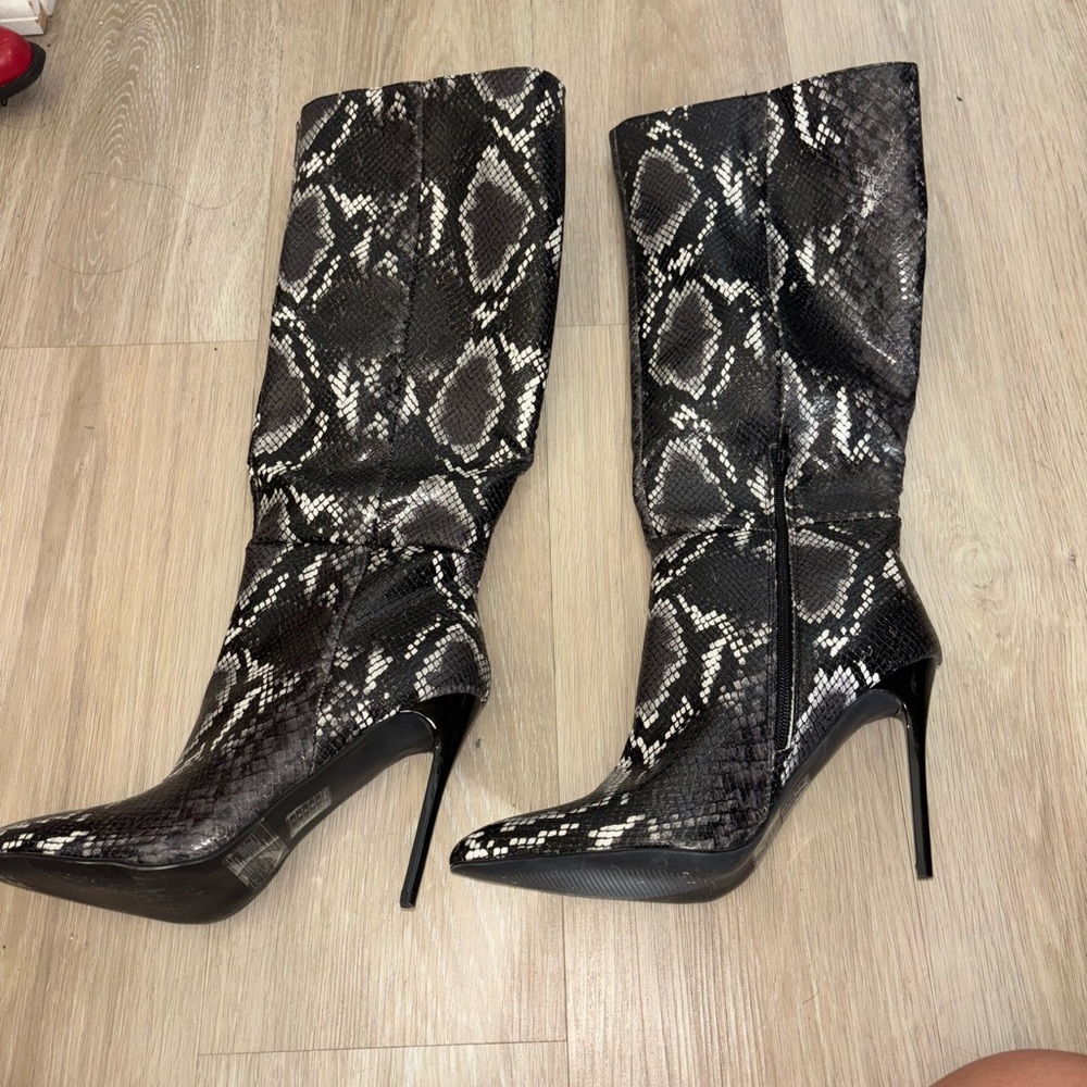 Snakeskin Pattern Knee-High Boots